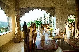 Heritage Resort Ουνταϊπούρ 3*,